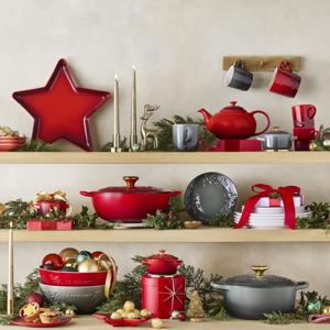 Le Creuset Stoneware Holly Coupe Plate 19cm